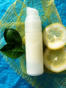 Fluid hidratant de fata pentru pielea cu probleme